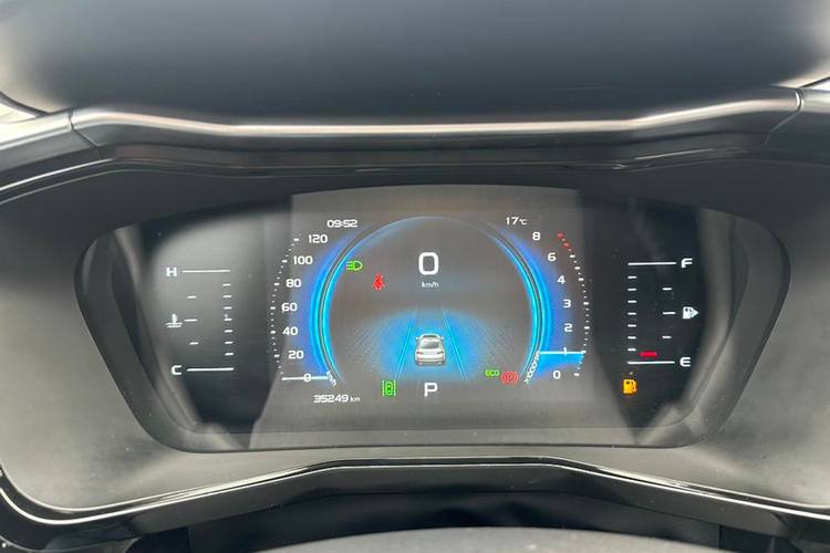 Geely Tugella 2021