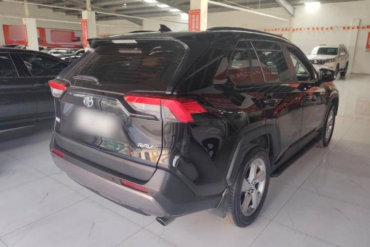 TOYOTA RAV4 2020