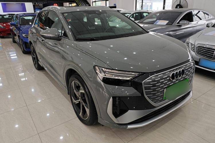 AUDI Q4 E-TRON Creative Edition 2022