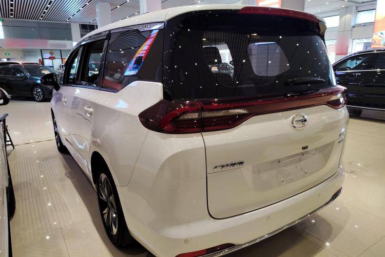 GAC Trumpchi M6 2021