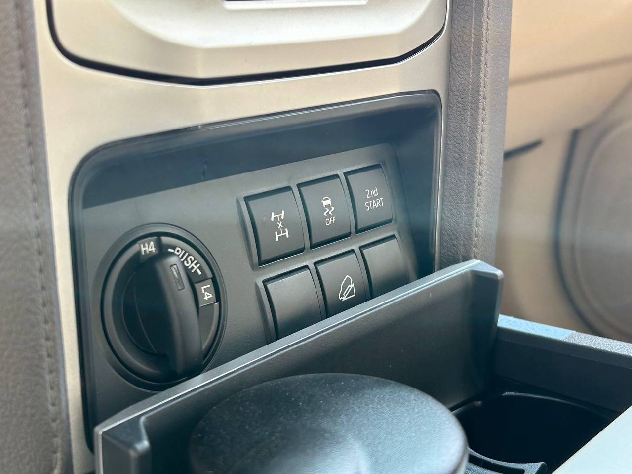 Toyota Land Cruiser 2023