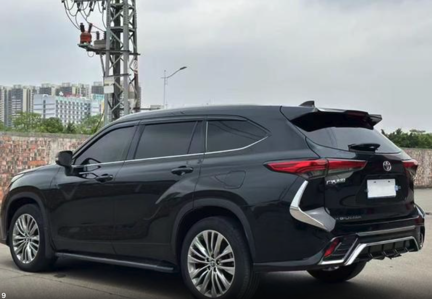 TOYOTA HIGHLANDER 380T Premium Edition 2022