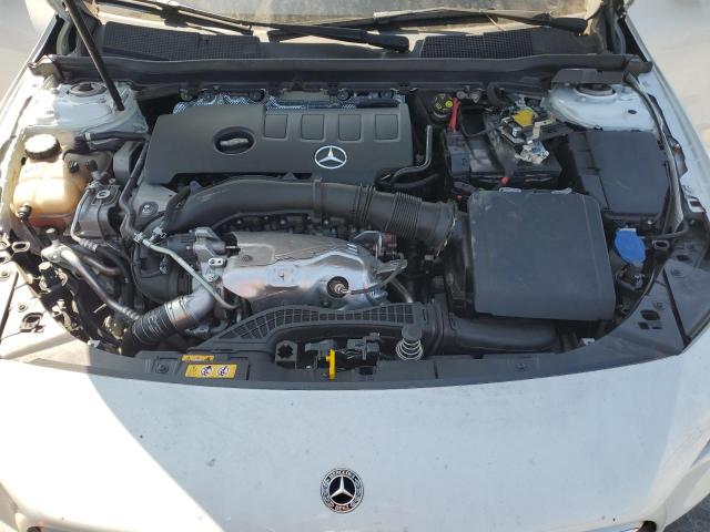 MERCEDES-BENZ CLA 250 2021