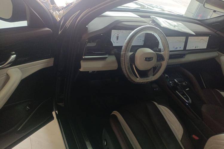 Geely Xingyue L 2021