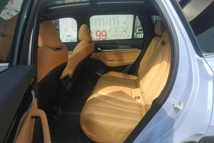 Geely Xingyue 2022