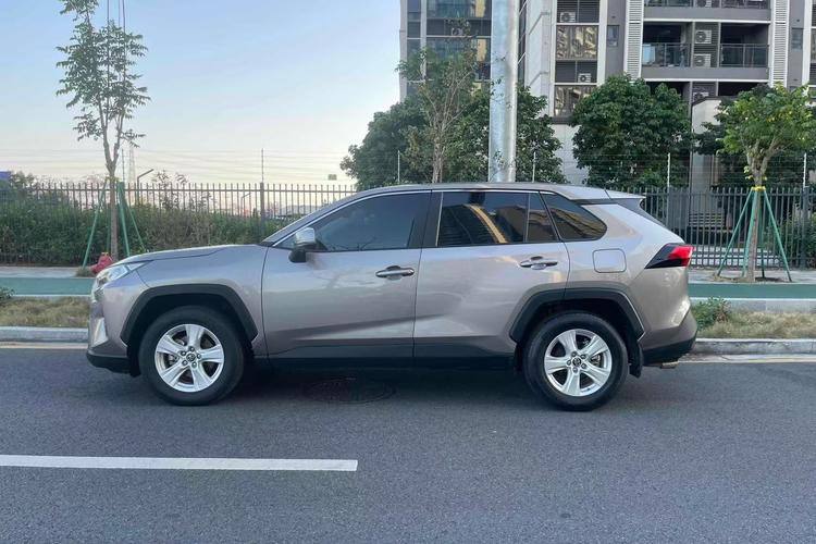 TOYOTA RAV4 RONGFANG 2021