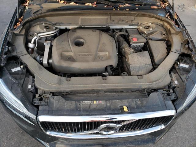 VOLVO XC60 T6 MOMENTUM 2021