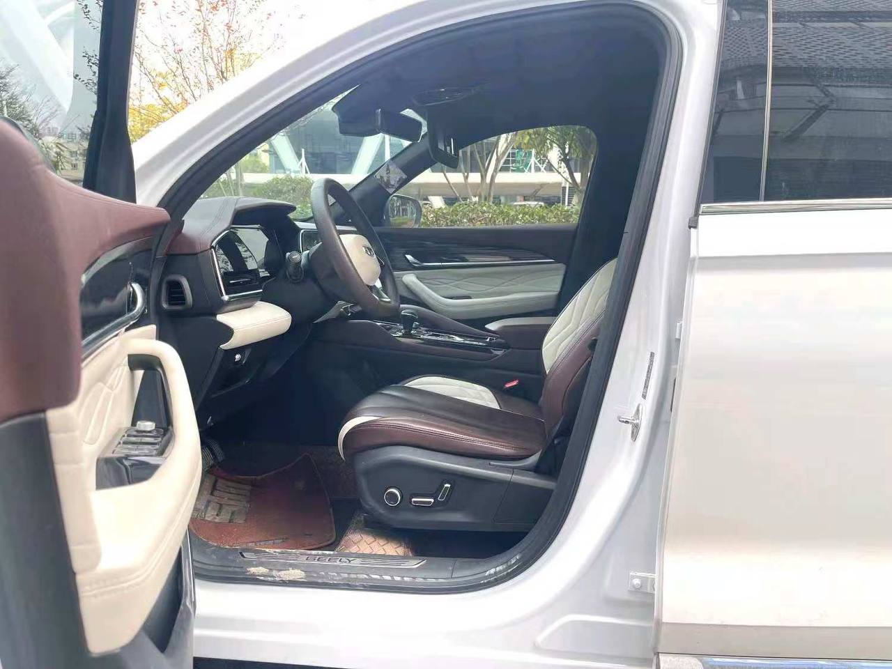 Geely Monjaro 2021