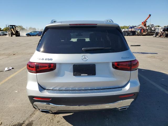 MERCEDES-BENZ GLB 250 4MATIC 2023