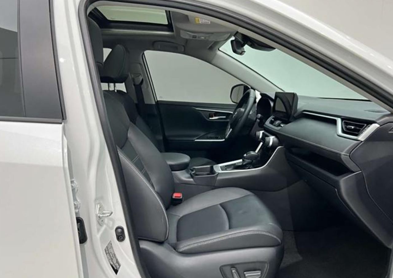 TOYOTA RAV4 2023