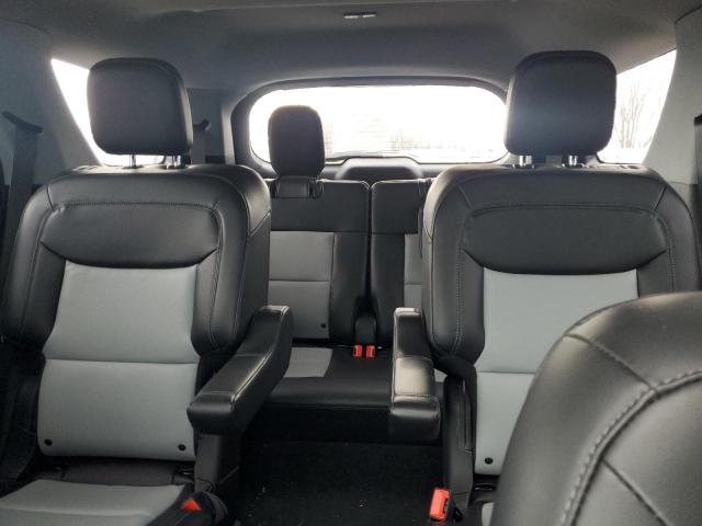 FORD EXPLORER XLT 2022