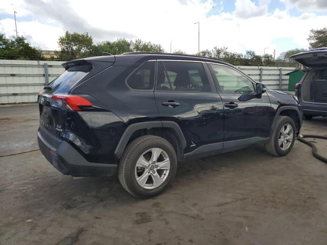 TOYOTA RAV4 XLE 2022