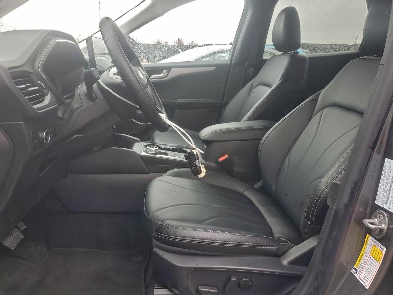 FORD ESCAPE PLATINUM 2025