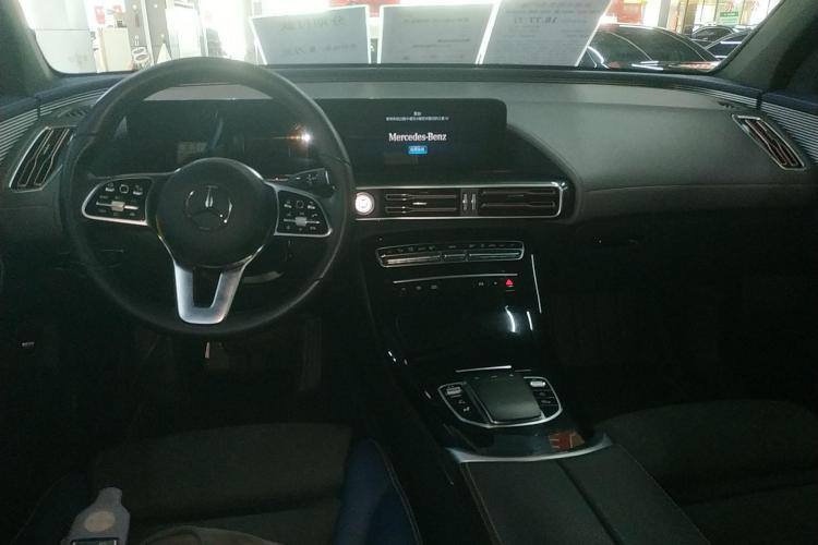 Mercedes-Benz EQC 400 2020