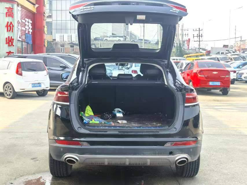 Geely Tugella 2019