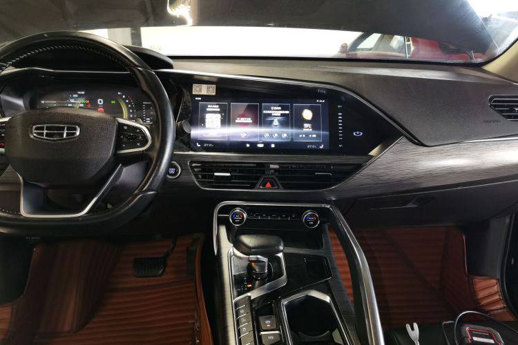 Geely Tugella 2020
