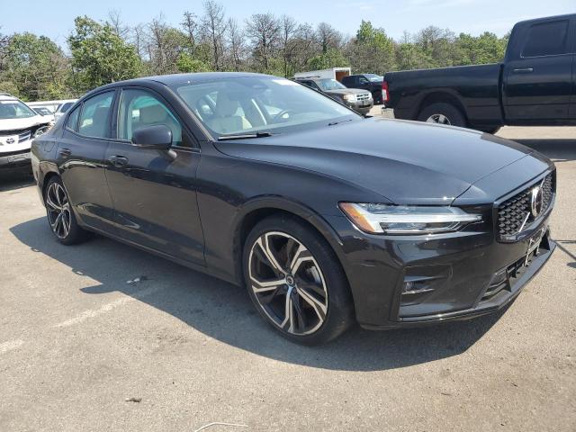 VOLVO S60 CORE 2023
