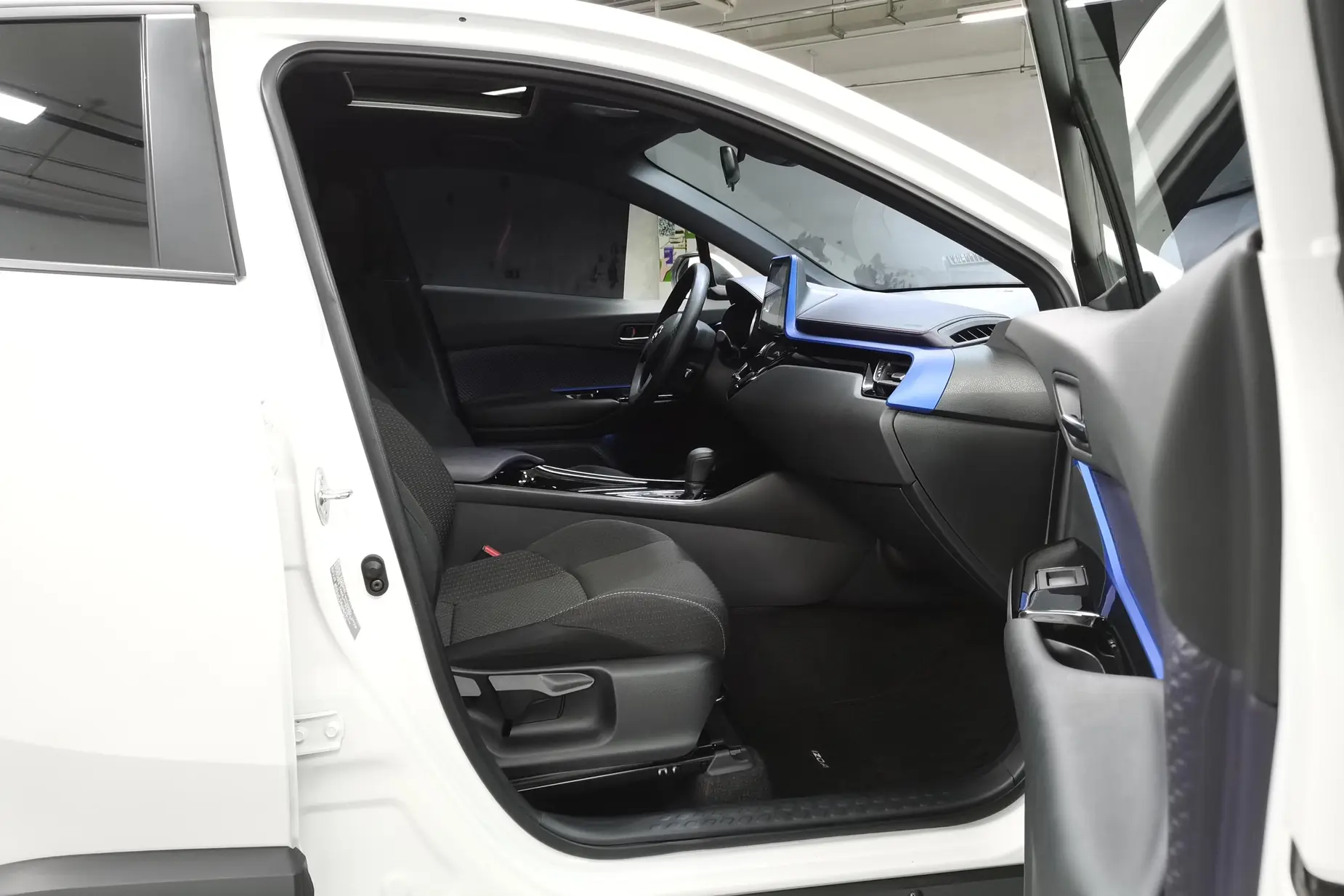 TOYOTA C-HR 2020