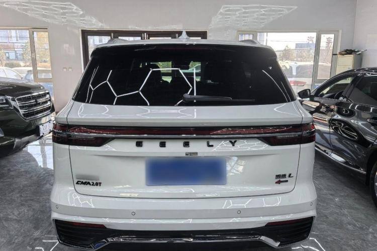 Geely Monjaro 2021