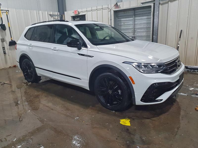 VOLKSWAGEN TIGUAN SE R-LINE BLACK 2021