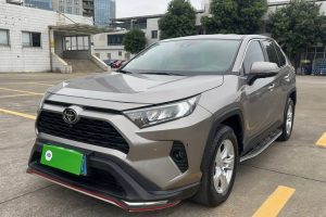 TOYOTA RAV4 2020
