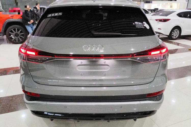AUDI Q4 E-TRON 2023