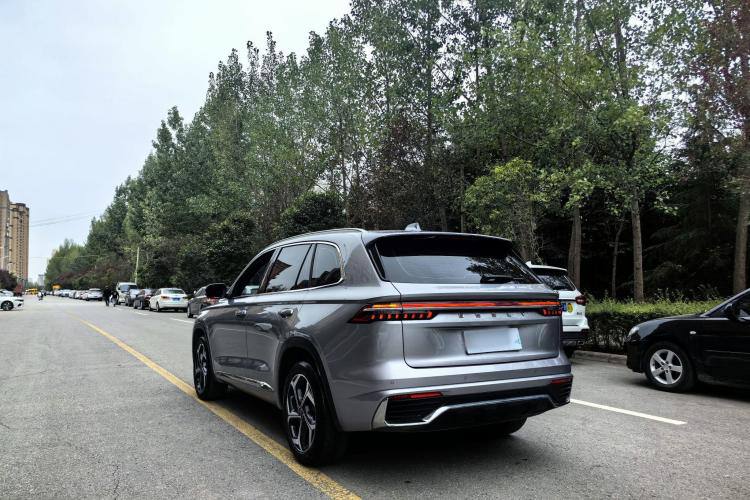Geely Monjaro 2021