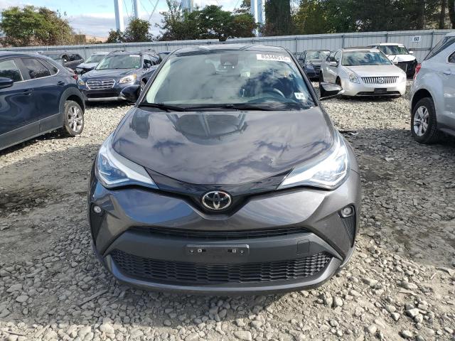 TOYOTA C-HR XLE 2021