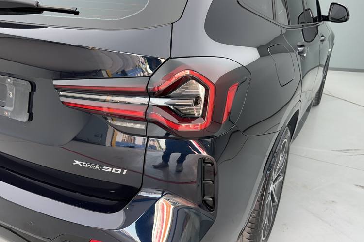 BMW X3 XDRIVE30i 2022
