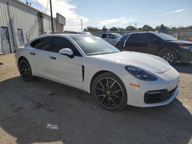 PORSCHE PANAMERA BASE 2022