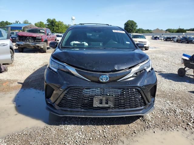 TOYOTA SIENNA XSE 2023
