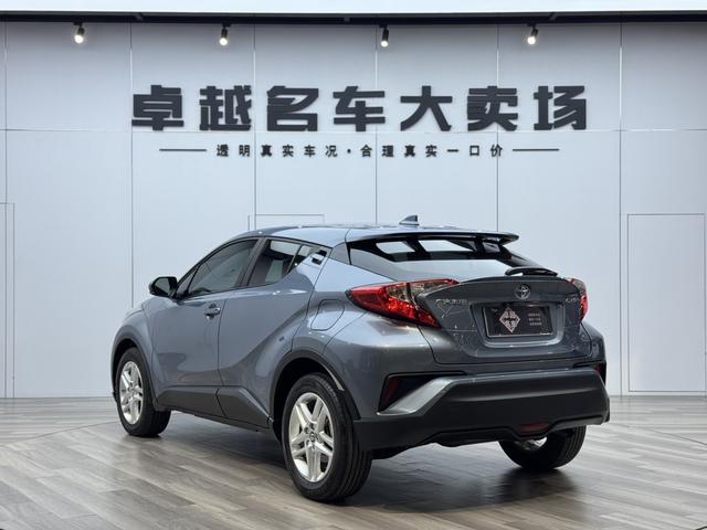 TOYOTA C-HR 2021