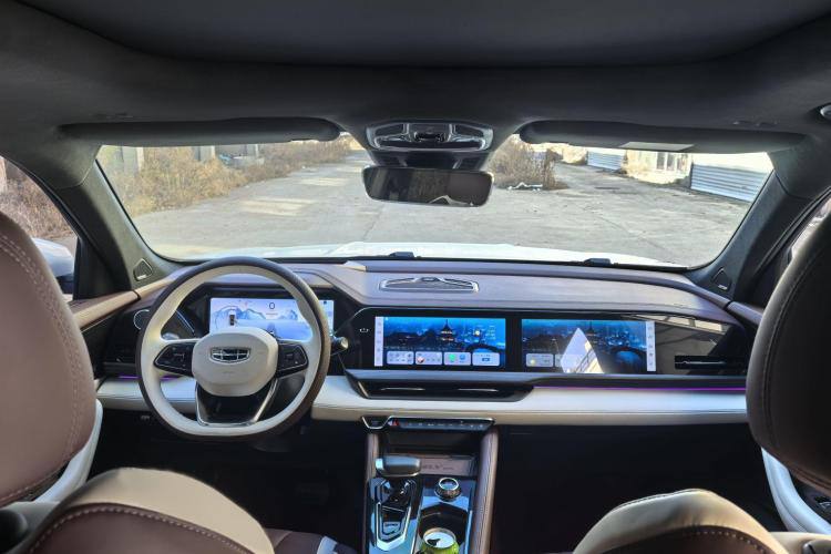 Geely Monjaro 2021