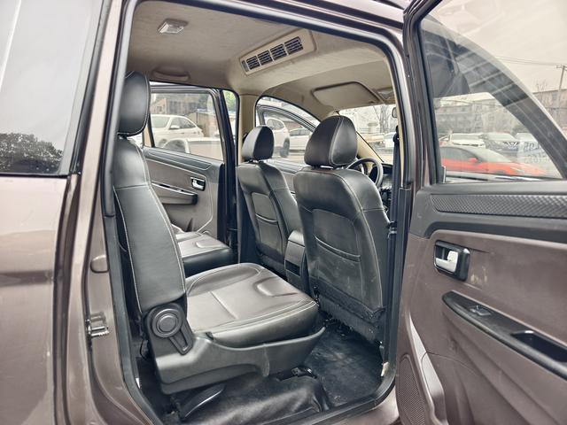 Dongfeng Fengguang 330S 2019