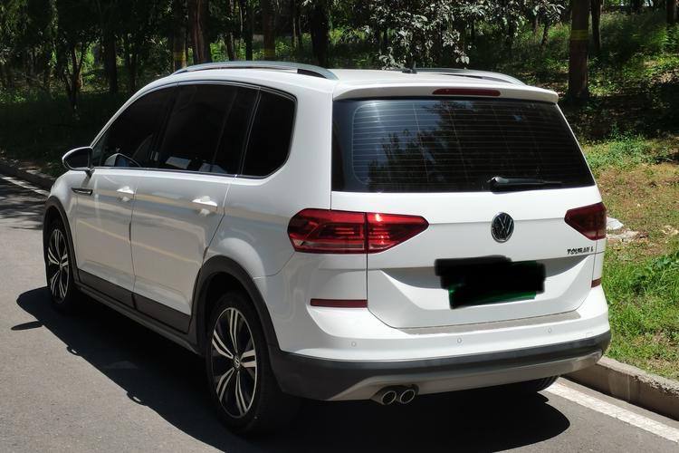 VOLKSWAGEN TOURAN L 280TSI 2018