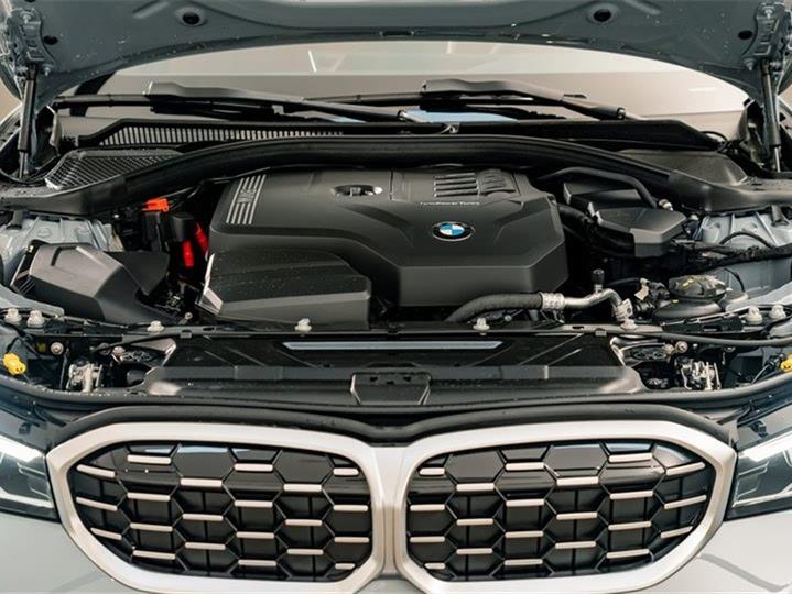 BMW 325i M-Pack 2025