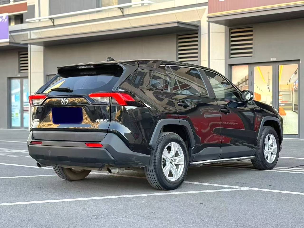 TOYOTA RAV4 2021