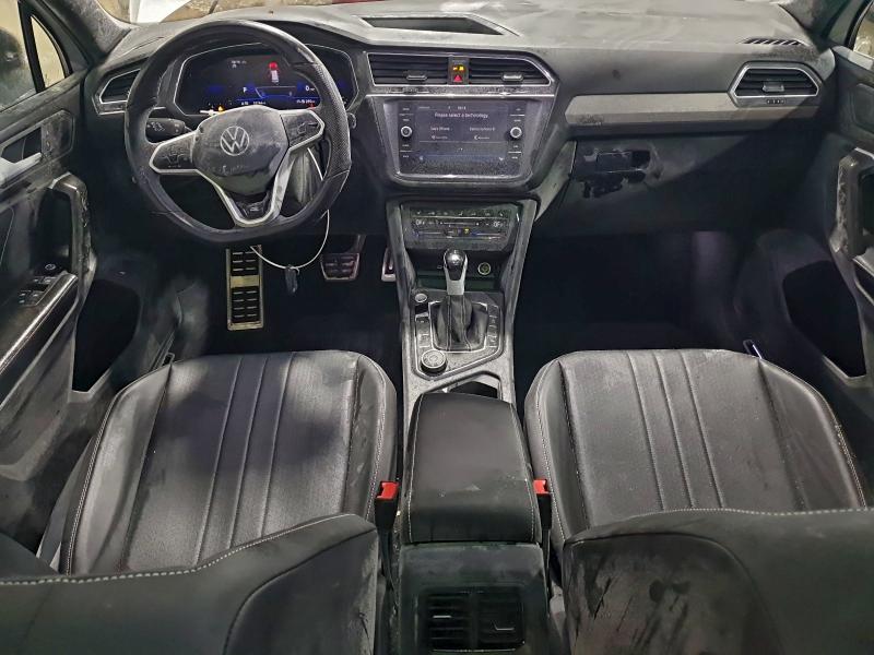 VOLKSWAGEN TIGUAN SE R-LINE BLACK 2021