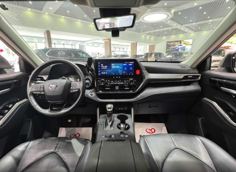 TOYOTA HIGHLANDER HYBRID Knight Edition 2022