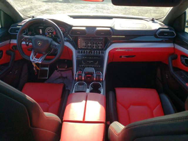 LAMBORGHINI URUS 2021