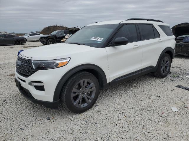 FORD EXPLORER XLT 2023