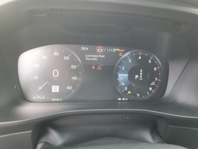 VOLVO XC40 T5 MOMENTUM 2020