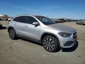 MERCEDES-BENZ GLA 250 4MATIC 2021