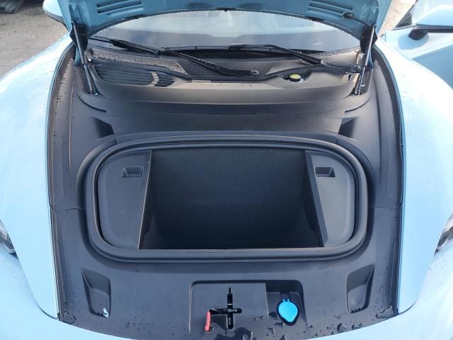 PORSCHE TAYCAN 2022
