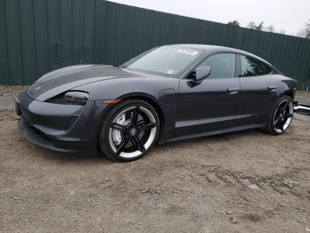 PORSCHE TAYCAN 2022