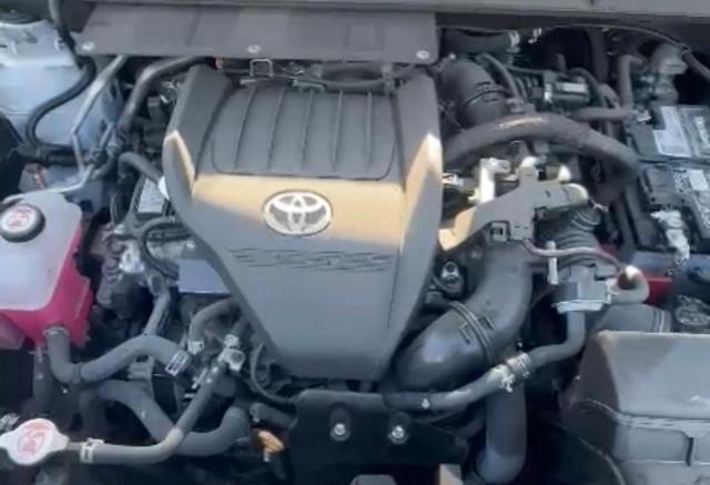 TOYOTA HIGHLANDER LE 2024
