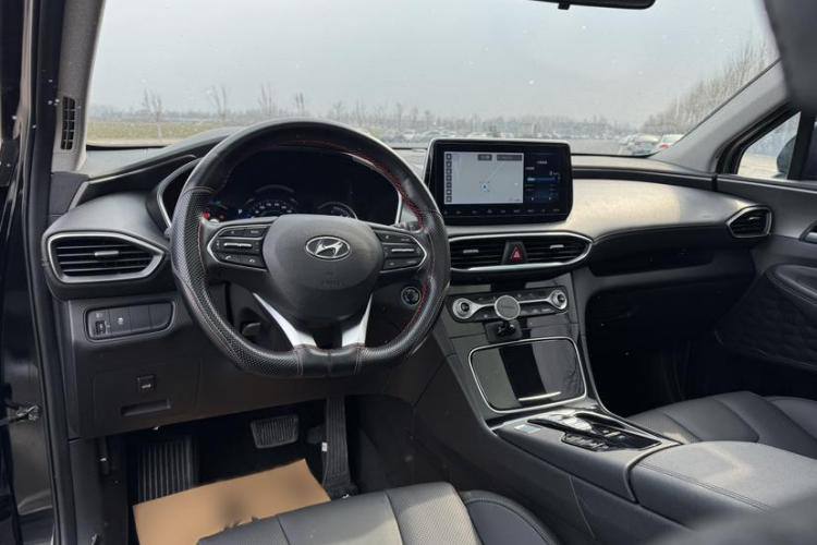 HYUNDAI SANTA FE 2020