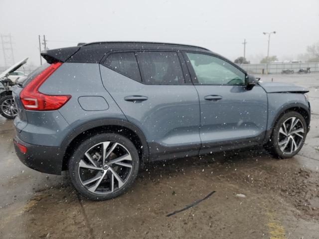 VOLVO XC40 T5 R-DESIGN 2022