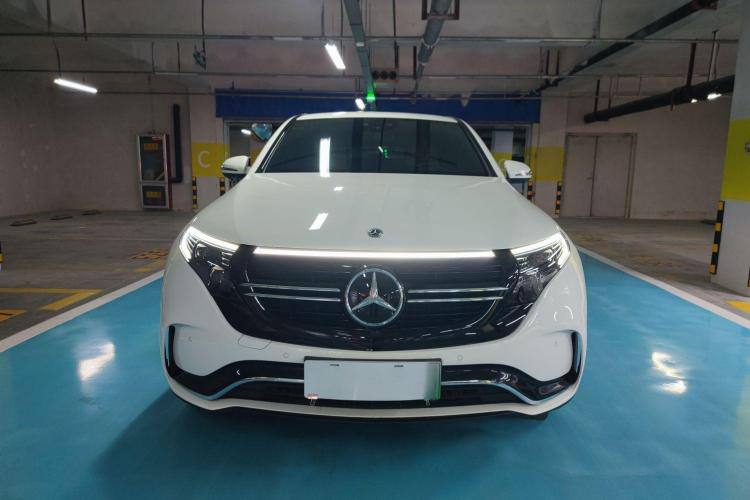 Mercedes-Benz EQC 400 2021