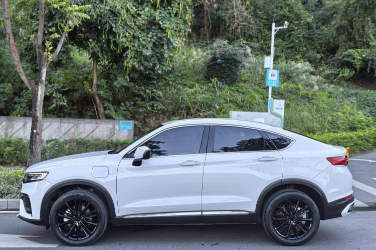 Geely Tugella ePro Shining Star 2021